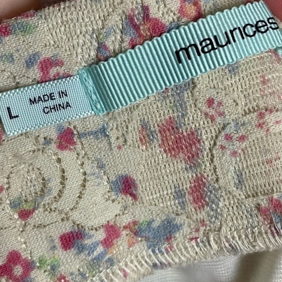 Maurices • Cream Pink Floral Lace Mini Skirt - Picture 5 of 6